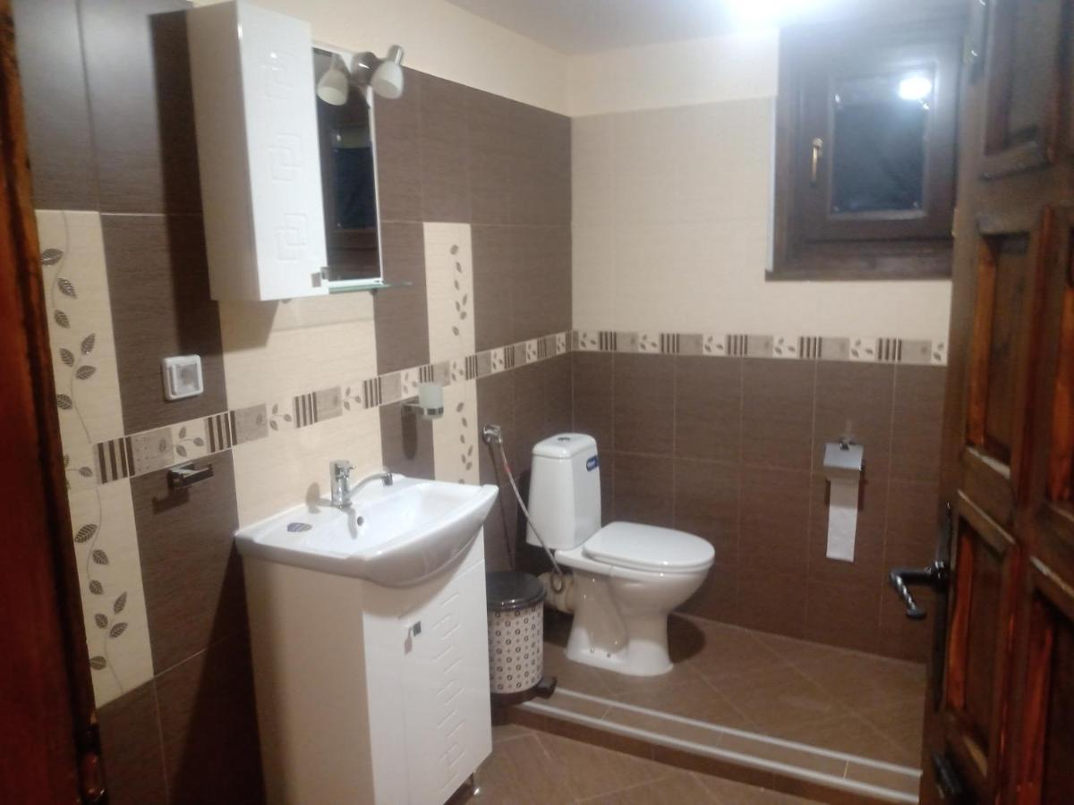 КръчмЪ При Байката Hotel Рибарица Екстериор снимка