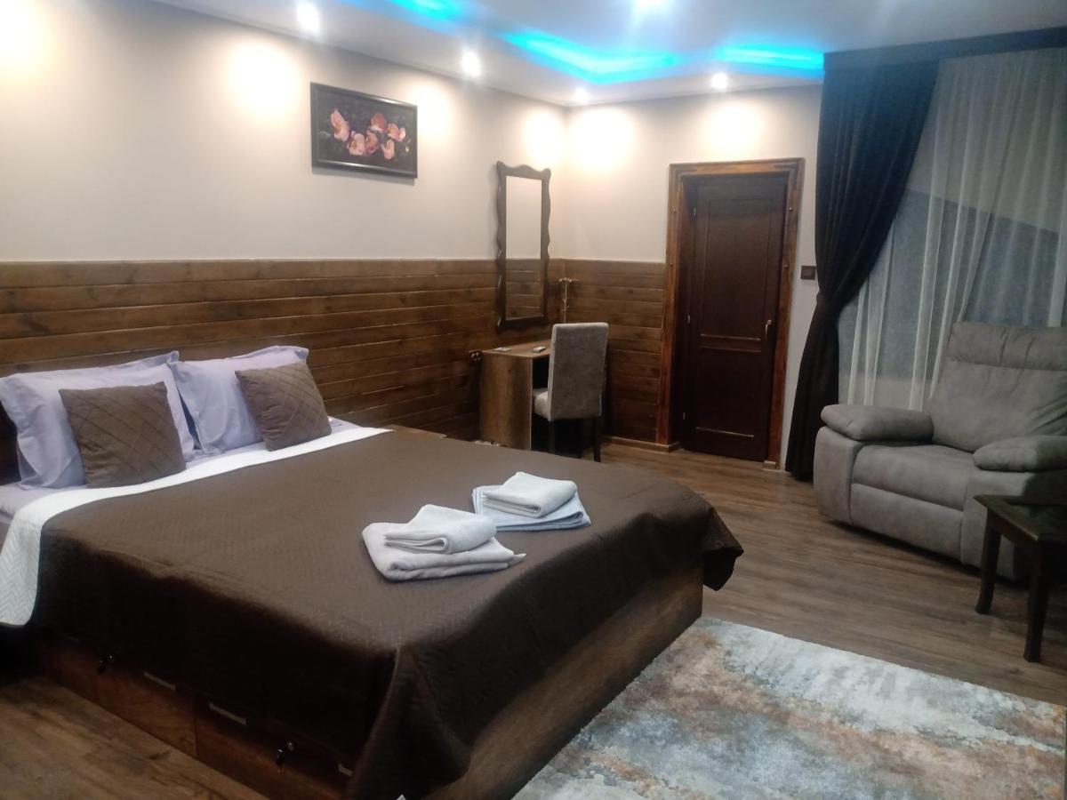 КръчмЪ При Байката Hotel Рибарица Екстериор снимка